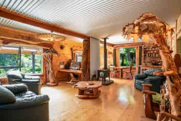 1041 Collingwood-Bainham Main Road, Collingwood