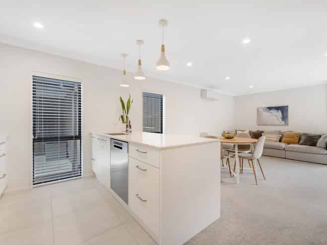 16B Cairngorm Place, Highland Park