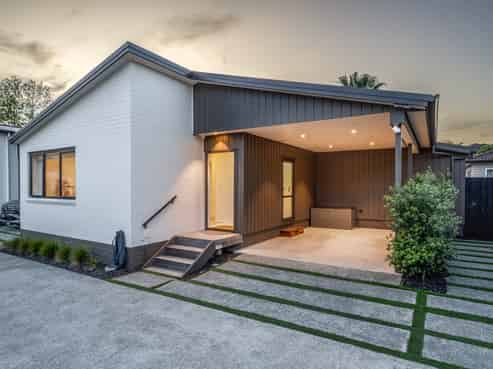 16B Cairngorm Place, Highland Park