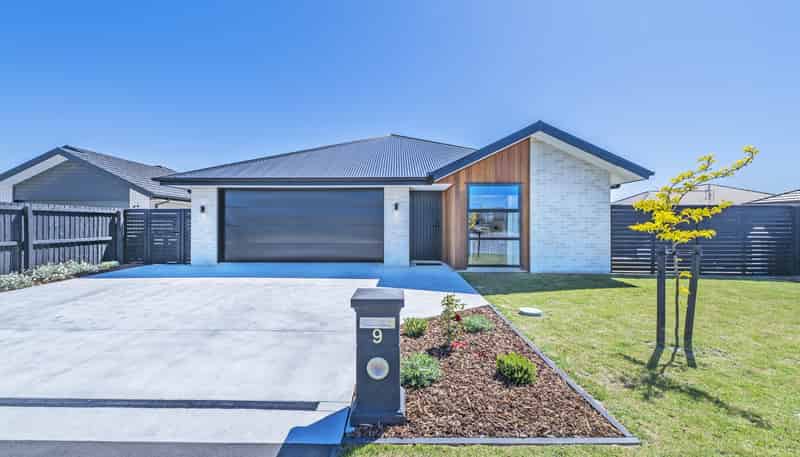 9 Piwakawaka Place, Leeston
