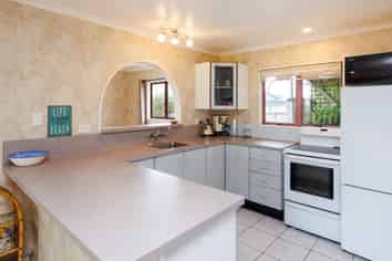 14 Te Kiri Street, Himatangi Beach