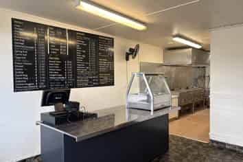 Serve up Success on Albert Street