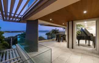 1/14 First Avenue, Avenues