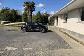 1/820 State Highway 1, Manakau