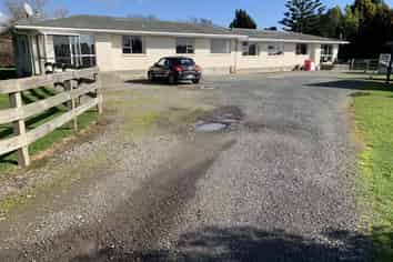 1/820 State Highway 1, Manakau