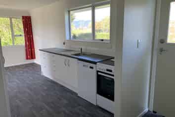 1/820 State Highway 1, Manakau