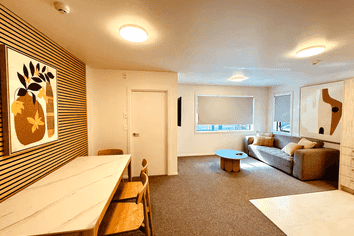 1/206 Main South Road, Green Island