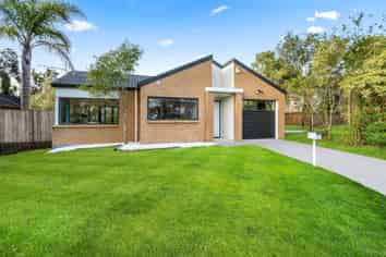 27  Kona Crescent, Henderson