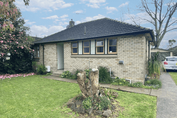 4 Allenby Street, Bader