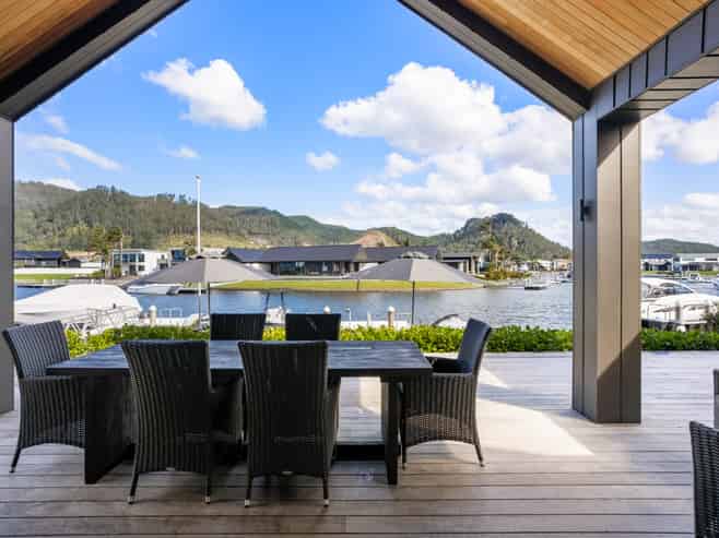 126 Waterways Parade, Pauanui