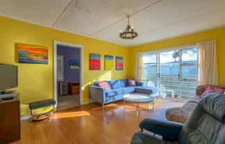 223B Ocean Road, Whangamata