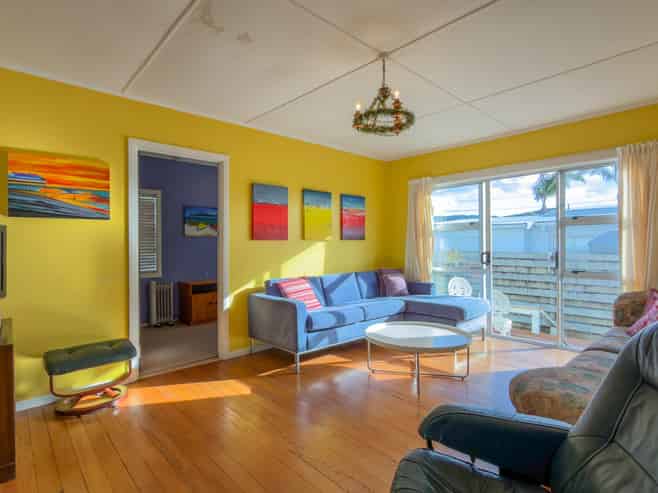 223B Ocean Road, Whangamata
