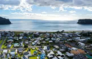 223B Ocean Road, Whangamata