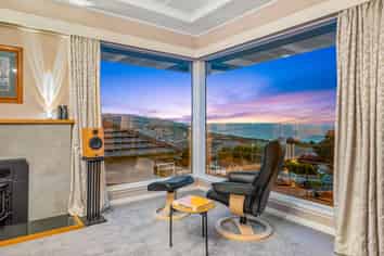 148 Easther Crescent, Kew