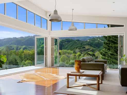 125 Nikau Palm Road, PARAPARAUMU