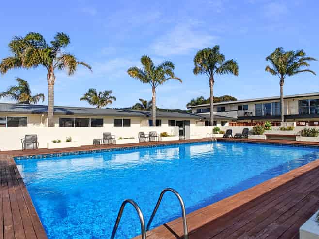 2/415 Port Road, Whangamata
