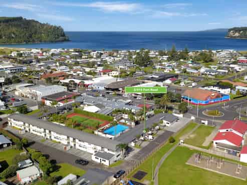 2/415 Port Road, Whangamata