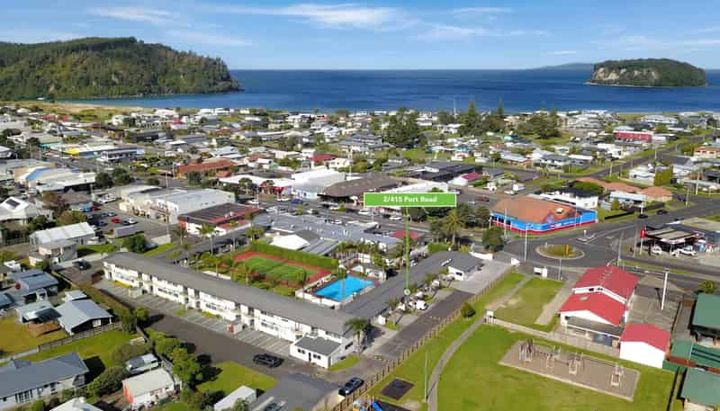 2/415 Port Road, Whangamata