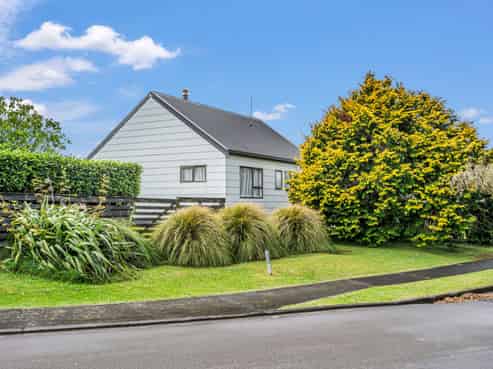 14B Kauri Drive, Waiuku