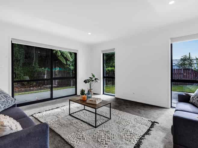 10A Winstone Place, Highlands Park