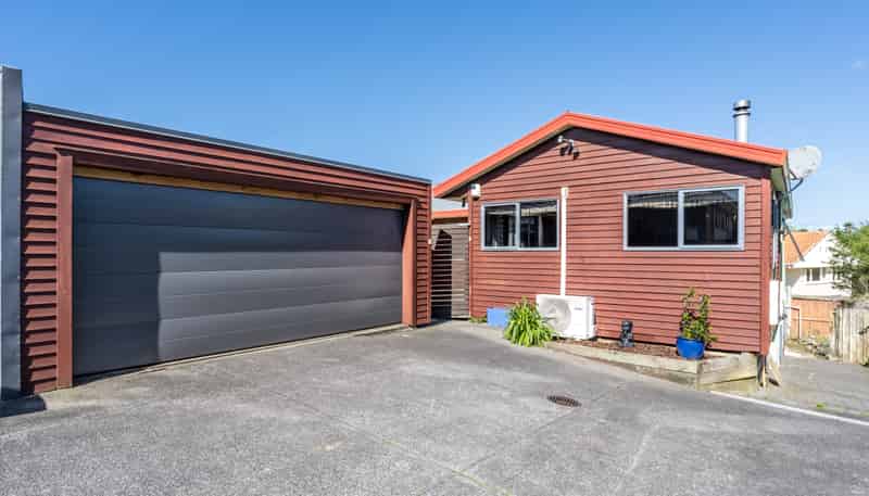 2/34 Patons Road, Howick