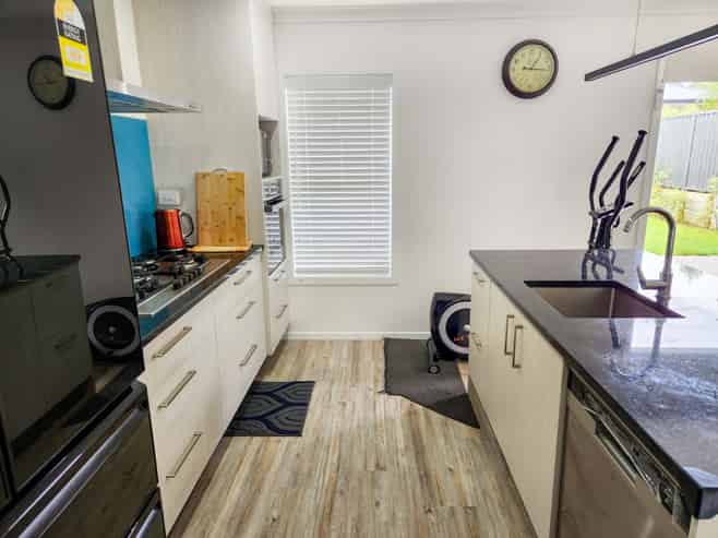 8 Taiko Place, Porirua