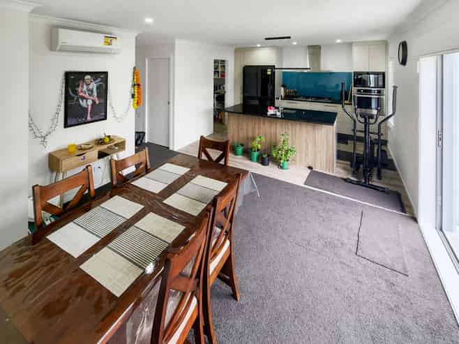 8 Taiko Place, Porirua