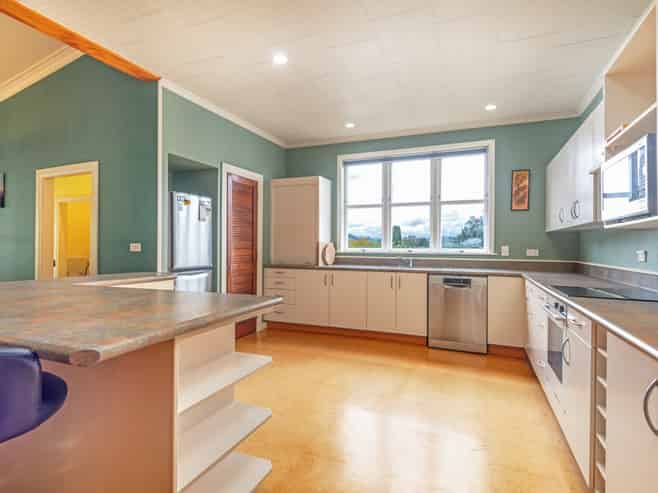 64 Kiwi Road, Taihape