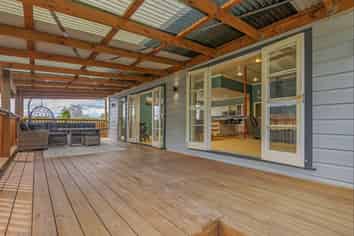 64 Kiwi Road, Taihape