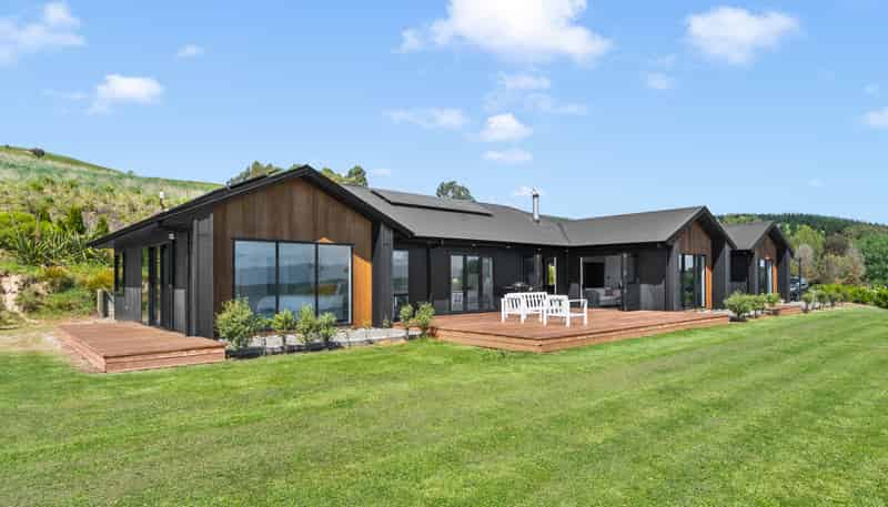 1031 Lake Ferry Road, Martinborough
