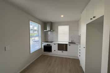 135 Nursery Road, Linwood