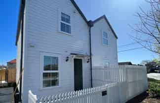 135 Nursery Road, Linwood