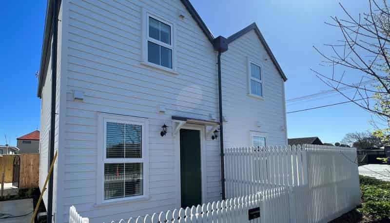 135 Nursery Road, Linwood