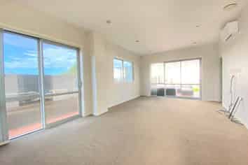 24 Pencaitland Drive, Flat Bush