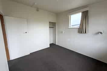 1A  Bruce Street (Upstairs), Whitianga