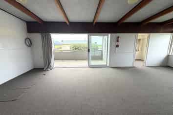 1A  Bruce Street (Upstairs), Whitianga