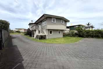 1A  Bruce Street (Upstairs), Whitianga