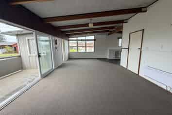 1A  Bruce Street (Upstairs), Whitianga