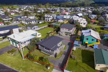 1A  Bruce Street (Upstairs), Whitianga