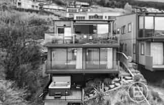 9B St Mathews Place, QUEENSTOWN HILL