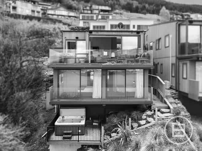 9B St Mathews Place, QUEENSTOWN HILL