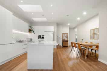 23 Twin Court, Albany