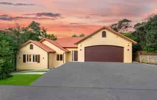 23 Twin Court, Albany