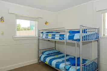 1A  Bruce Street (Downstairs), Whitianga