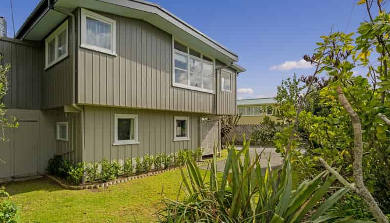 1A  Bruce Street (Downstairs), Whitianga