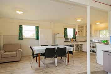 1A  Bruce Street (Downstairs), Whitianga