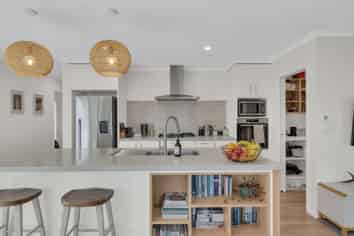 7 Thomas Way, Brightwater