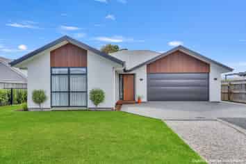 7 Thomas Way, Brightwater