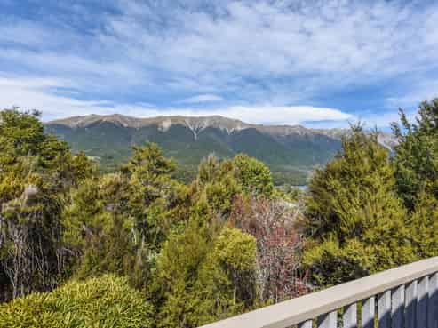 6 Hill Road, St Arnaud