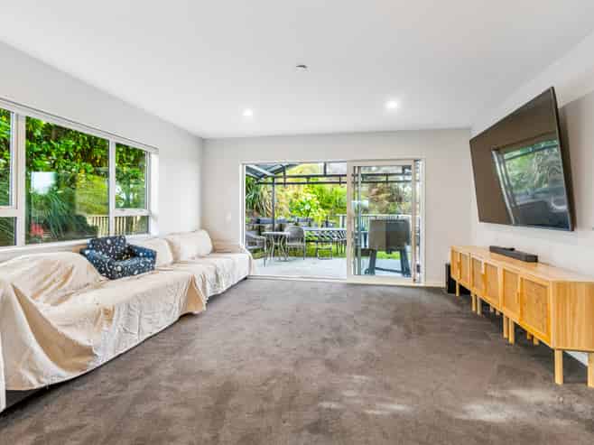 220 Forest Hill Road, Waiatarua